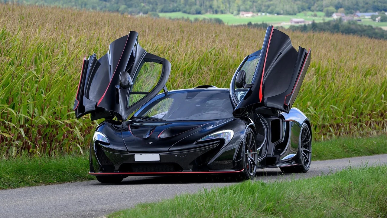 2014 McLaren P1 - Image 20 of 31