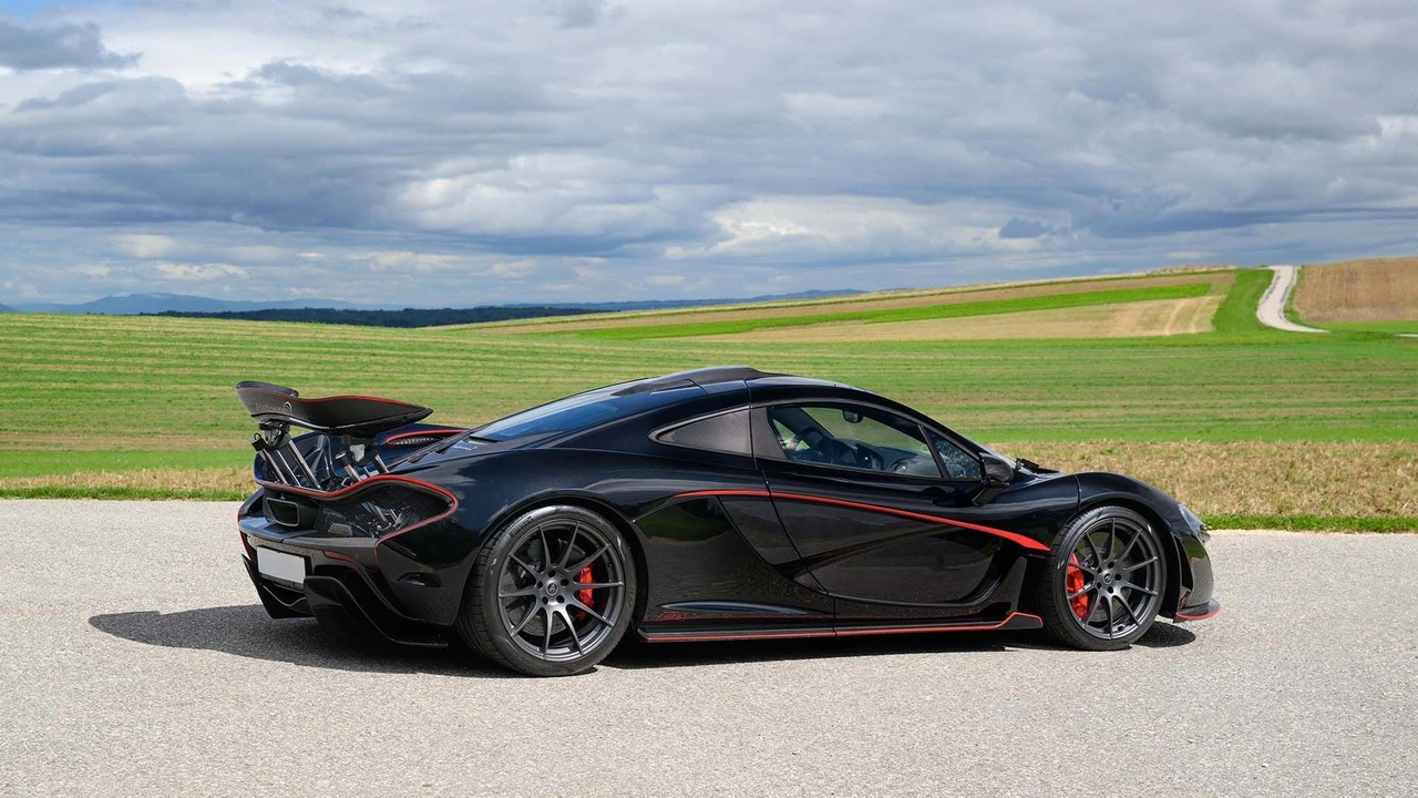 2014 McLaren P1 - Image 22 of 31