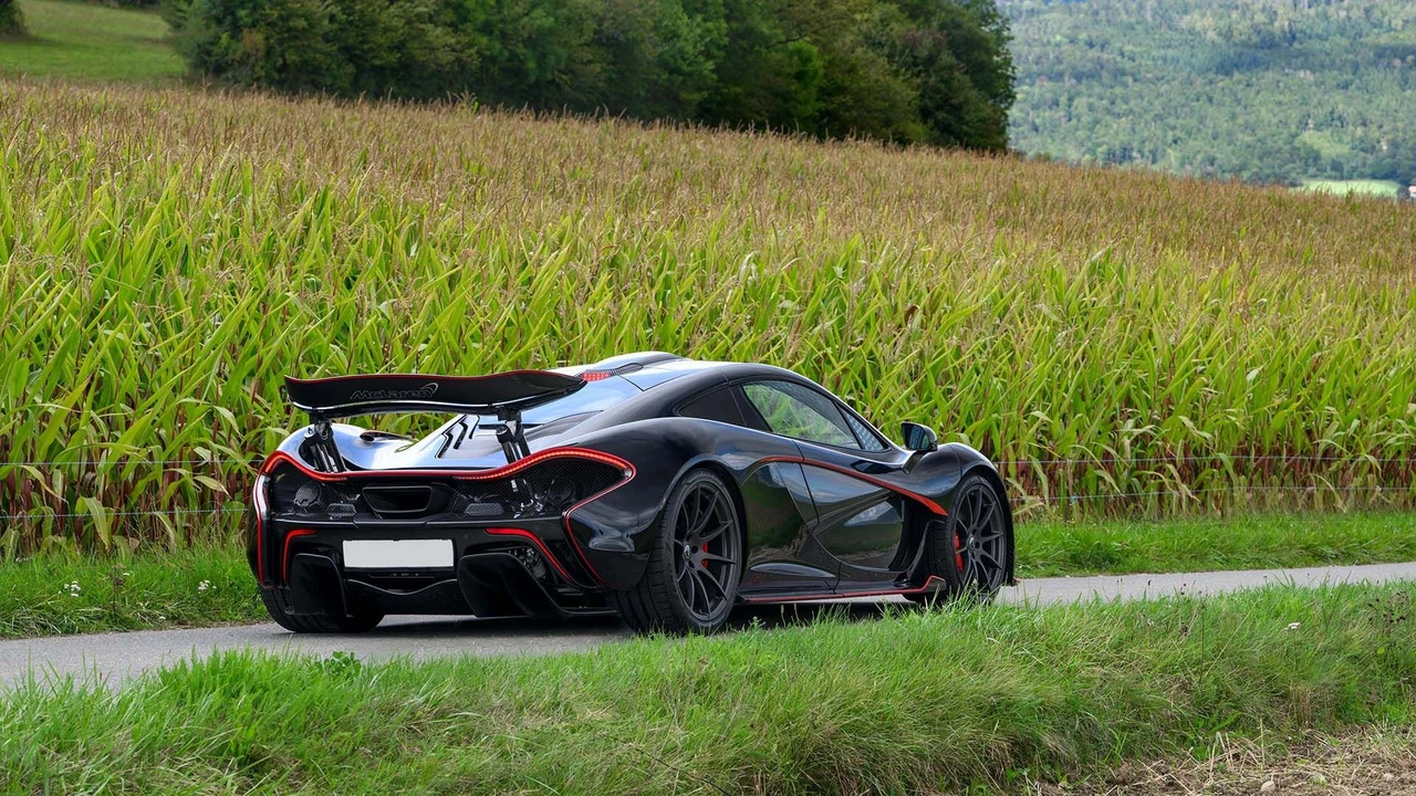 2014 McLaren P1 - Image 16 of 31