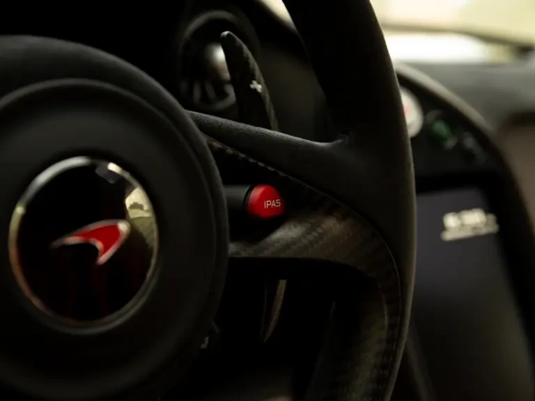 2014 McLaren P1 - Image 20 of 31