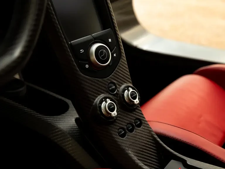 2014 McLaren P1 - Image 22 of 31