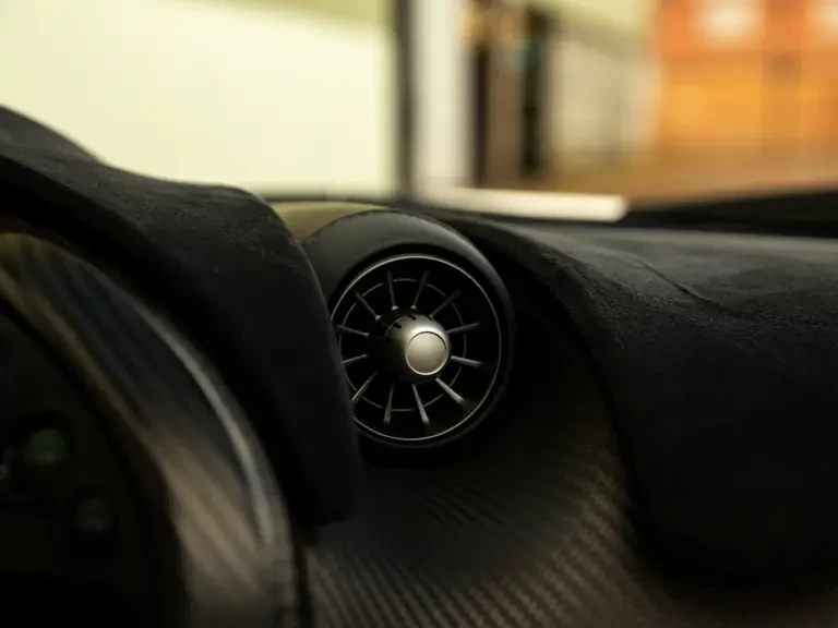 2014 McLaren P1 - Image 24 of 31