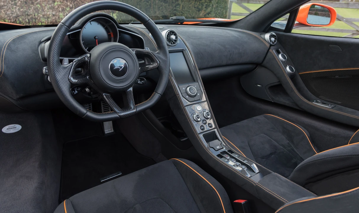 2014 McLaren 650S Spider - Image 10 of 15