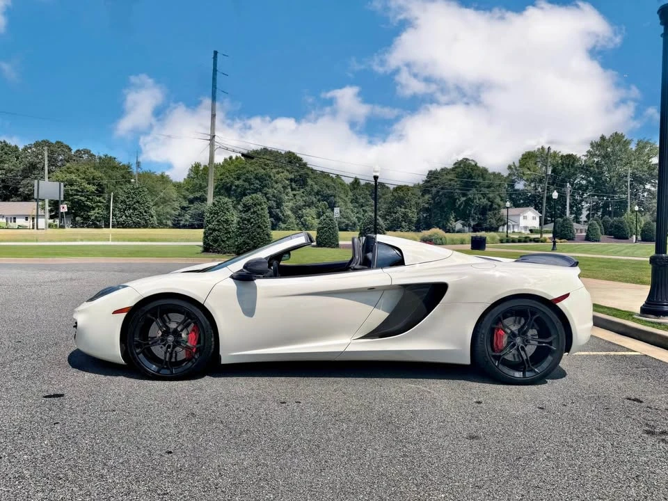 2014 McLaren MP4-12C - Image 8 of 20