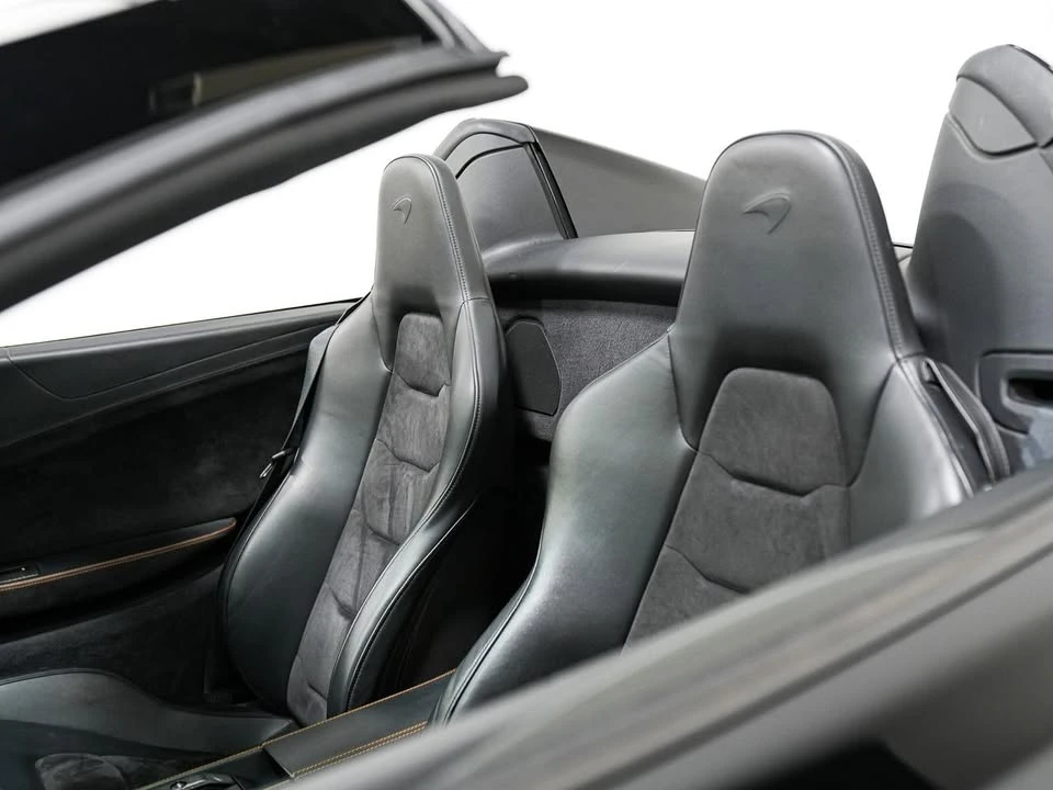 2014 McLaren MP4-12C Spider - Image 16 of 20