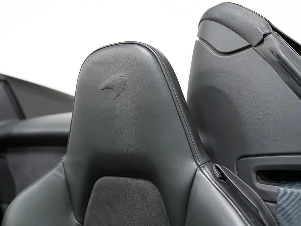 2014 McLaren MP4-12C Spider - Image 17 of 20