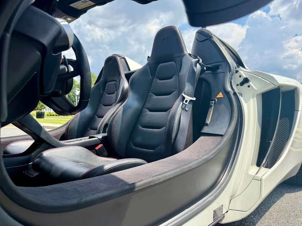 2014 McLaren MP4-12C Spider - Image 8 of 15