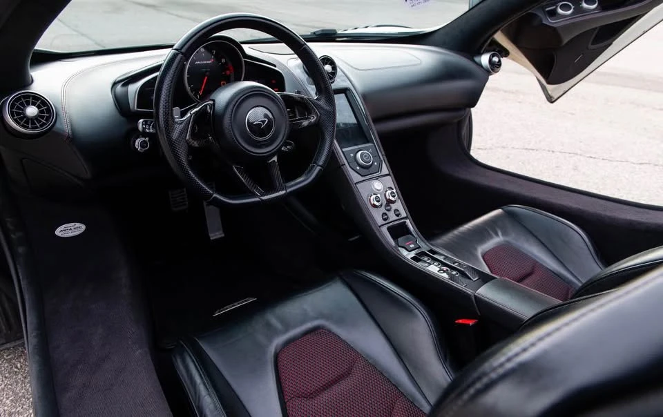 2014 McLaren MP4-12C - Image 12 of 12