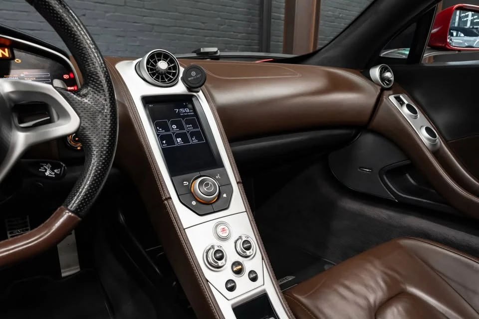2014 McLaren MP4-12C Spider - Image 5 of 8