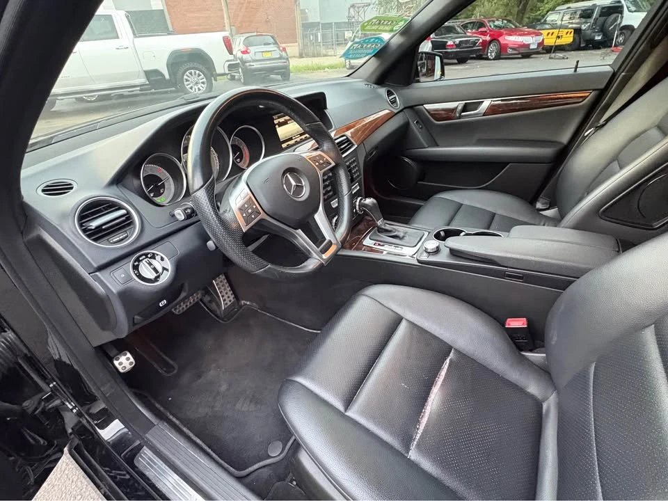2014 Mercedes-Benz W124 E-Class - Image 11 of 15