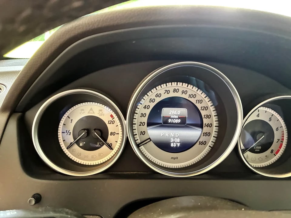 2014 Mercedes-Benz W212 E-Class - Image 4 of 10