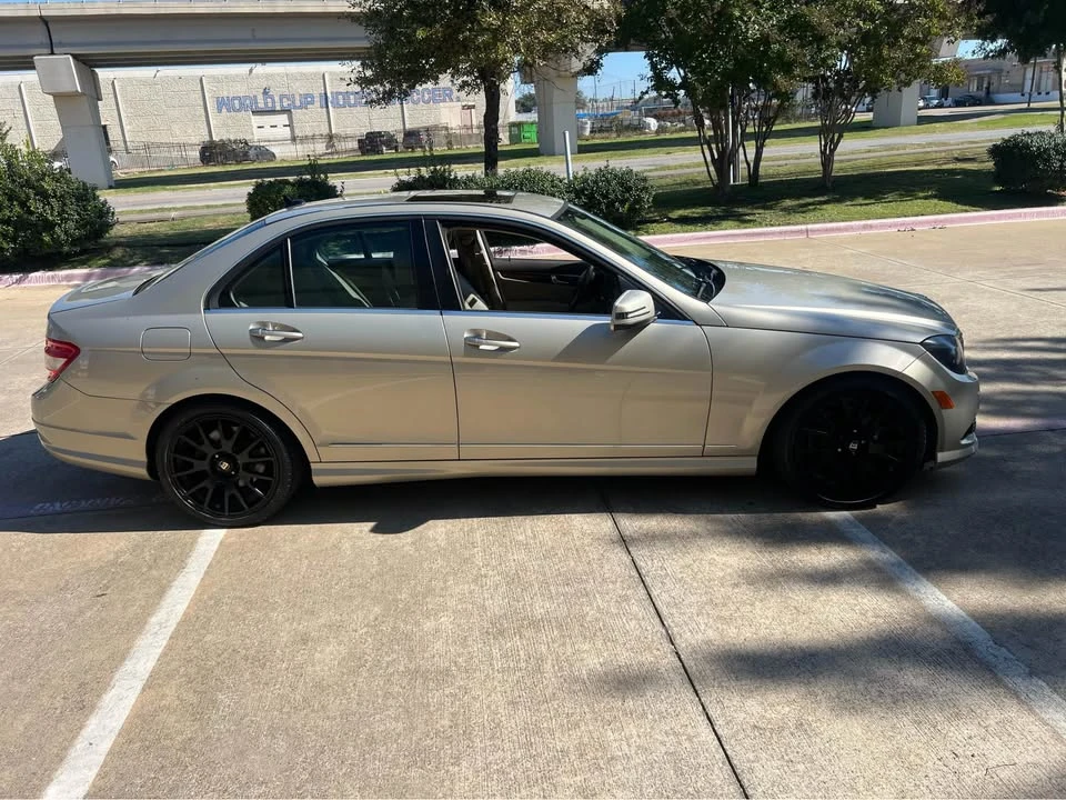 2014 Mercedes-Benz W204 C-Class - Image 2 of 17