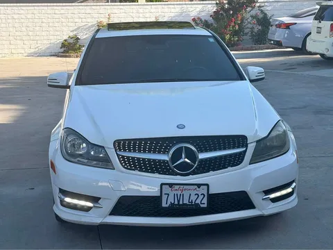 2014 Mercedes-Benz 300 SE Sedan 4D