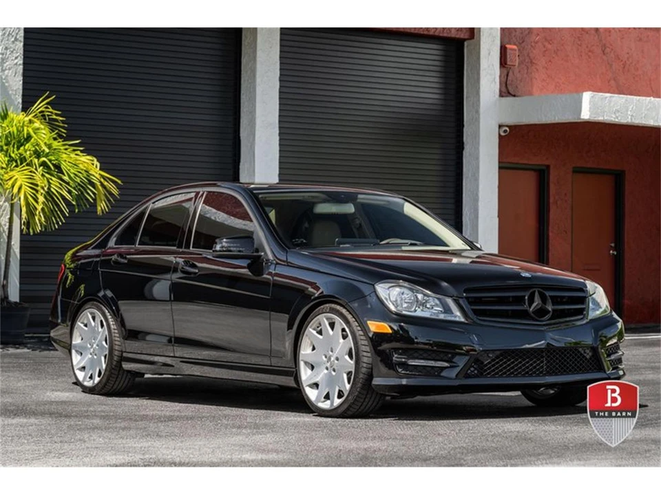 2014 Mercedes-Benz W120 & W121 - Image 9 of 31