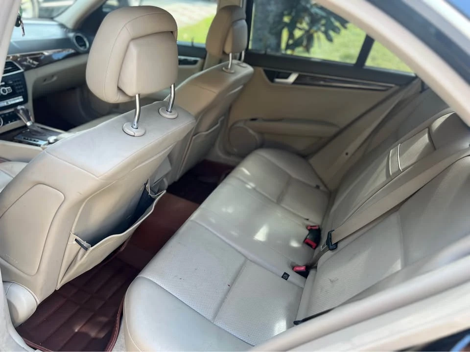 2014 Mercedes-Benz W204 C-Class - Image 17 of 20
