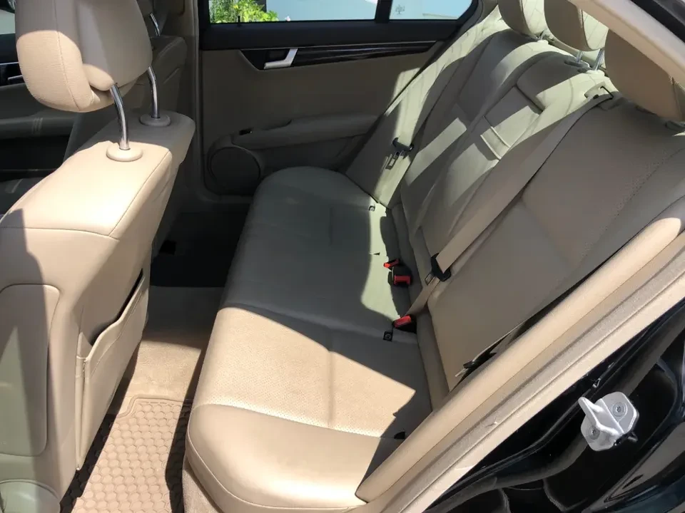 2014 Mercedes-Benz W204 C-Class - Image 10 of 20