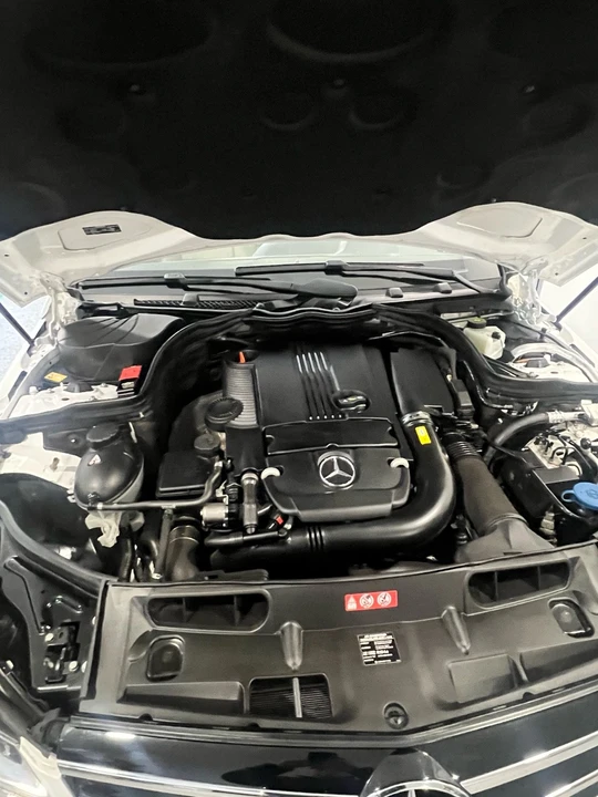 2014 Mercedes-Benz W204 C-Class - Image 17 of 20