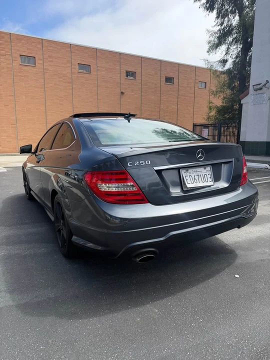 2014 Mercedes-Benz W204 C-Class - Image 14 of 17
