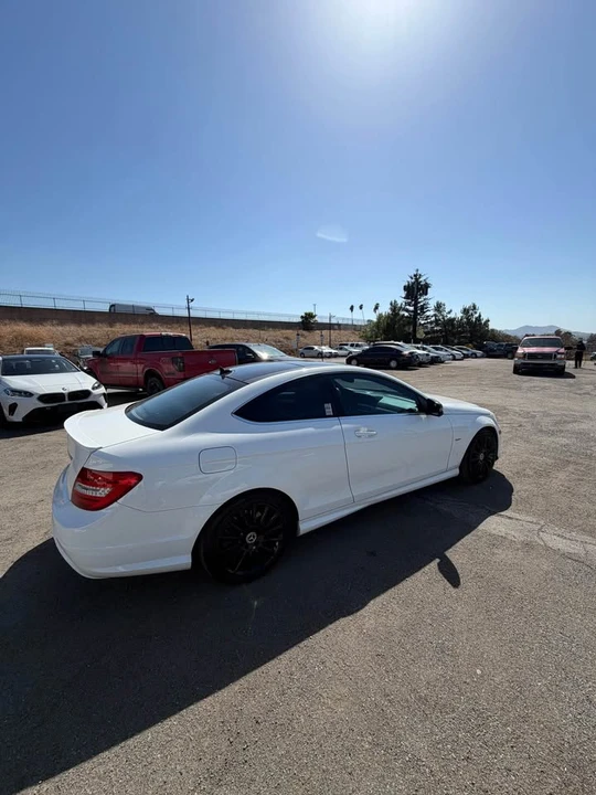 2014 Mercedes-Benz W204 C-Class - Image 4 of 14