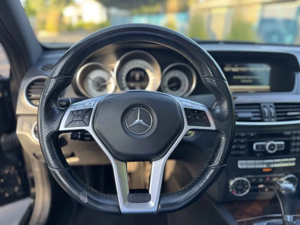 2014 Mercedes-Benz W204 C-Class - Image 17 of 19
