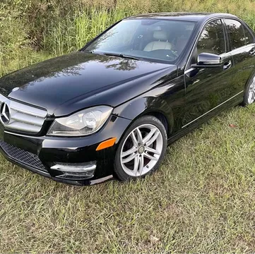 2014 Mercedes-Benz C-Class C 250 Luxury Sedan