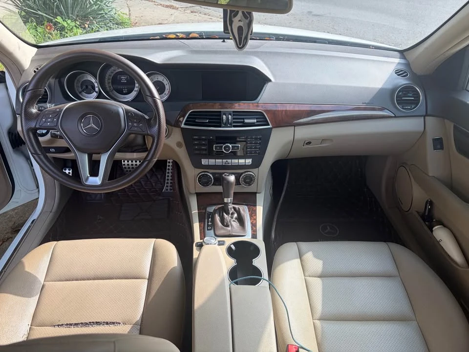 2014 Mercedes-Benz W204 C-Class - Image 4 of 7