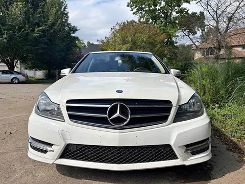 2014 Mercedes-Benz C-Class C 250 Luxury Sedan 4D