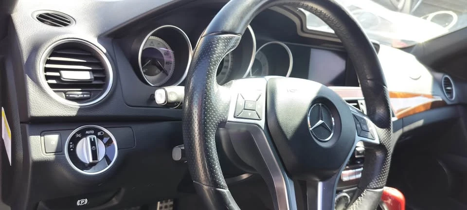 2014 Mercedes-Benz W204 C-Class - Image 10 of 19