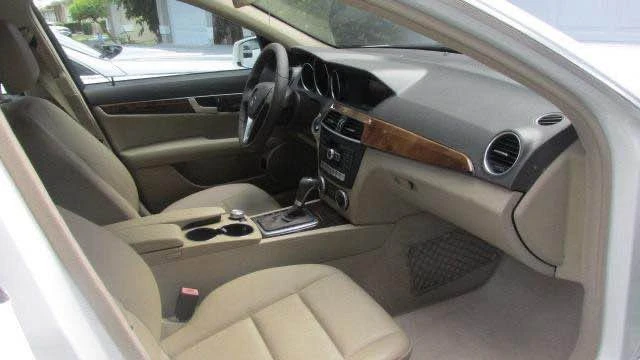 2014 Mercedes-Benz W204 C-Class - Image 10 of 11