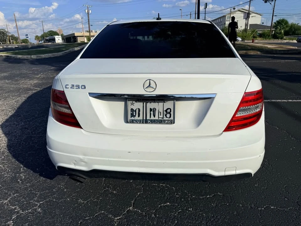 2014 Mercedes-Benz W204 C-Class - Image 8 of 20