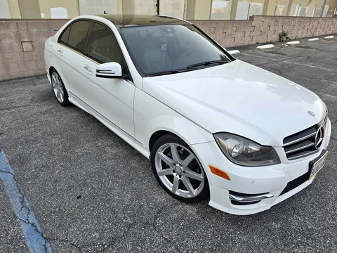 2014 Mercedes-Benz C-Class C 250 Luxury Sedan 4D