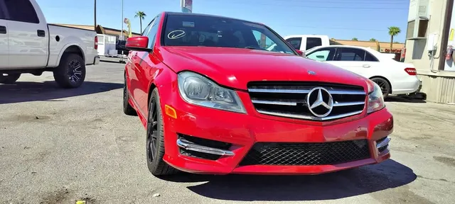 2014 Mercedes-Benz C-Class C 250 Luxury Sedan 4D