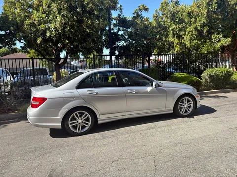 2014 Mercedes-Benz C-Class C 250 Luxury Sedan 4D