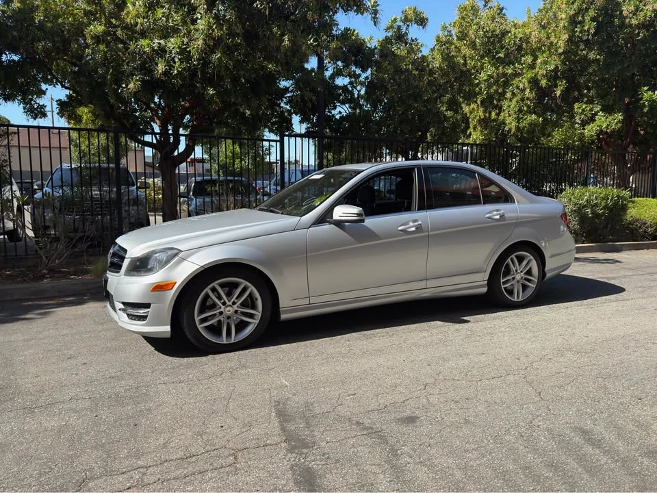 2014 Mercedes-Benz W204 C-Class - Image 2 of 14