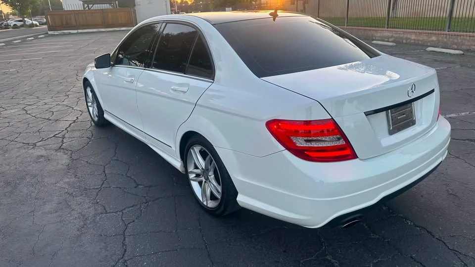 2014 Mercedes-Benz W204 C-Class - Image 4 of 8