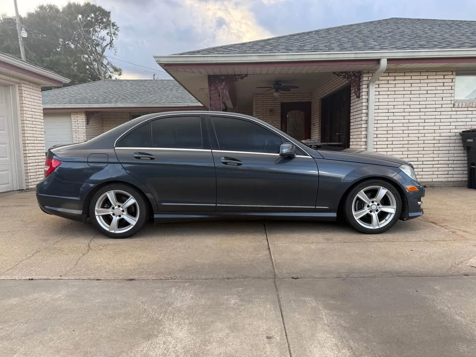 2014 Mercedes-Benz W204 C-Class - Image 2 of 14