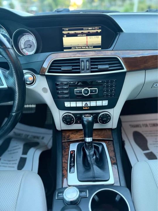 2014 Mercedes-Benz W204 C-Class - Image 12 of 20