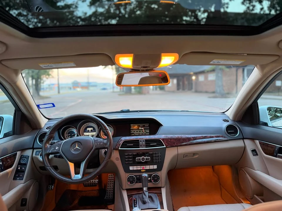 2014 Mercedes-Benz W204 C-Class - Image 12 of 14