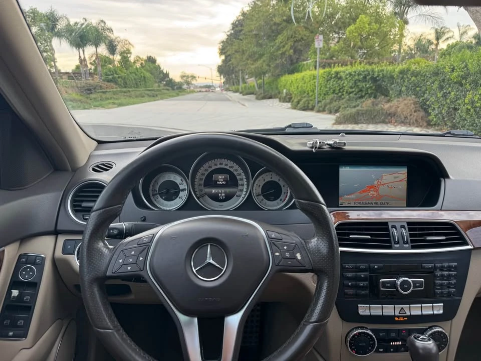 2014 Mercedes-Benz W204 C-Class - Image 10 of 11