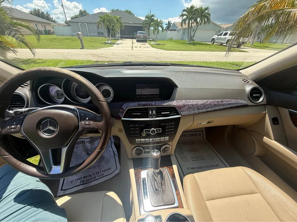 2014 Mercedes-Benz W204 C-Class - Image 10 of 11