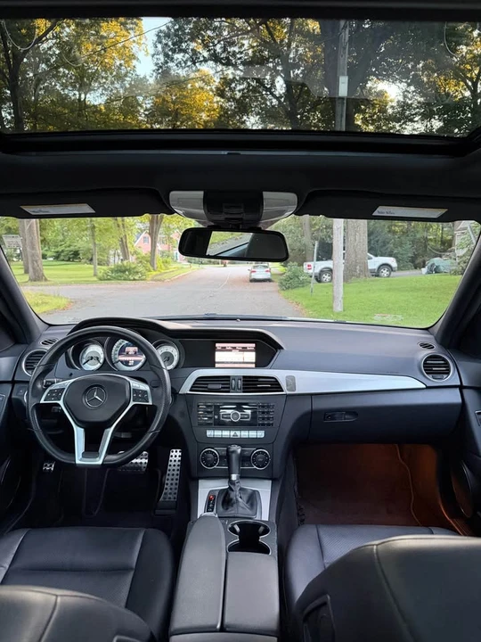 2014 Mercedes-Benz W204 C-Class - Image 10 of 12