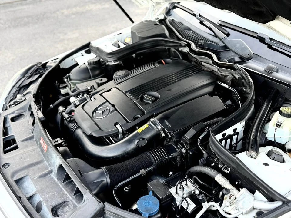 2014 Mercedes-Benz W204 C-Class - Image 12 of 17