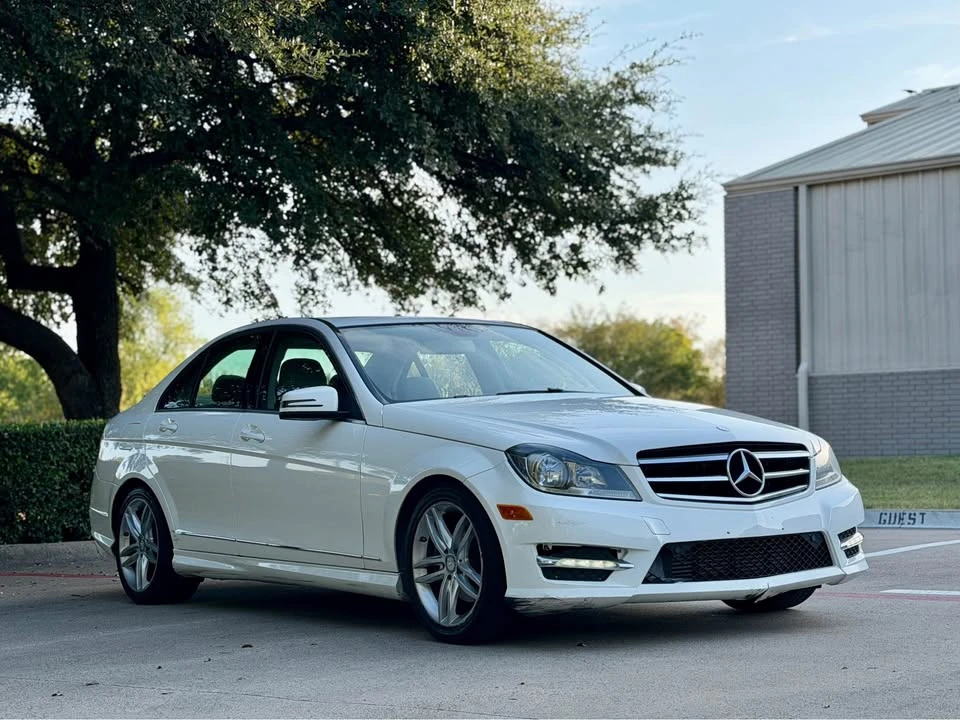 2014 Mercedes-Benz W204 C-Class - Image 10 of 17