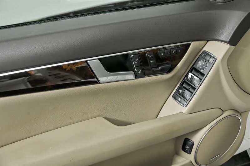 2014 Mercedes-Benz W204 C-Class - Image 15 of 21