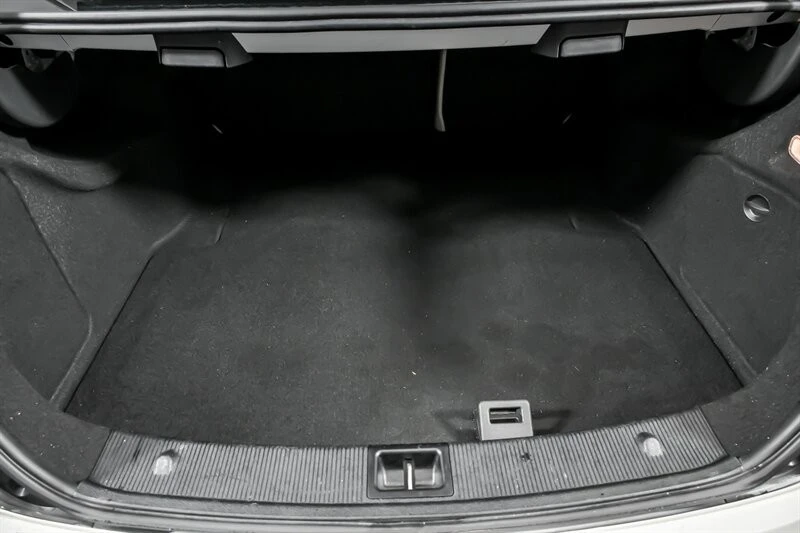 2014 Mercedes-Benz W204 C-Class - Image 13 of 21