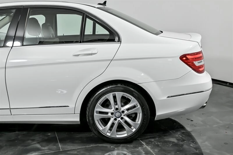2014 Mercedes-Benz W204 C-Class - Image 7 of 21