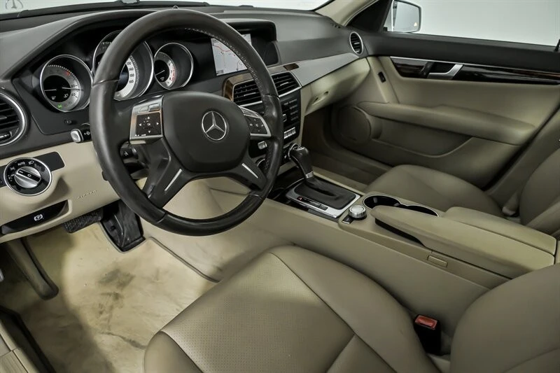 2014 Mercedes-Benz W204 C-Class - Image 16 of 21