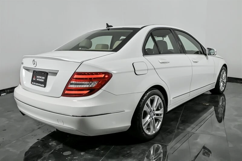 2014 Mercedes-Benz W204 C-Class - Image 10 of 21