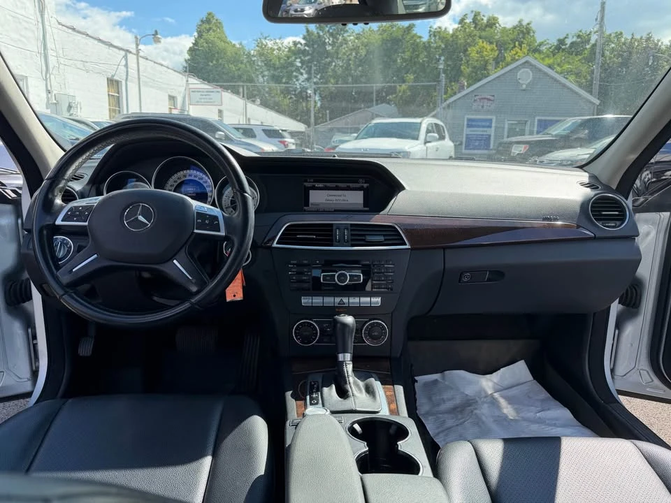 2014 Mercedes-Benz W204 C-Class - Image 10 of 11