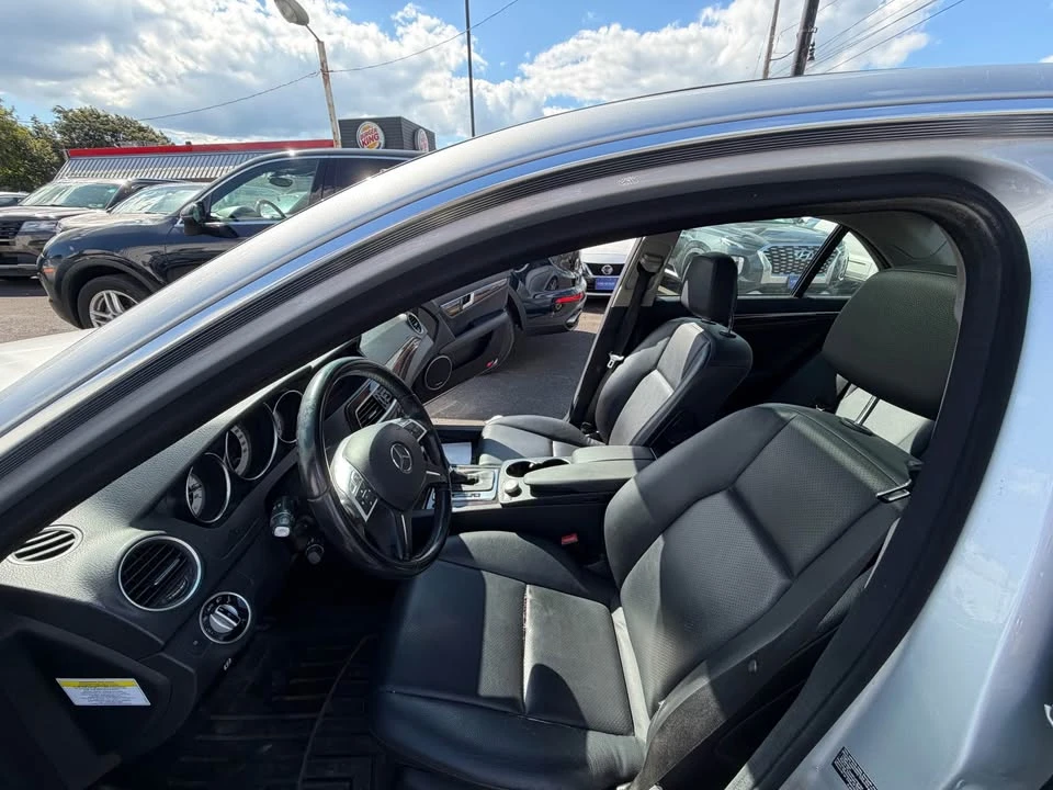2014 Mercedes-Benz W204 C-Class - Image 9 of 11
